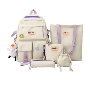 MOCHILA  CON ACCESORIOS